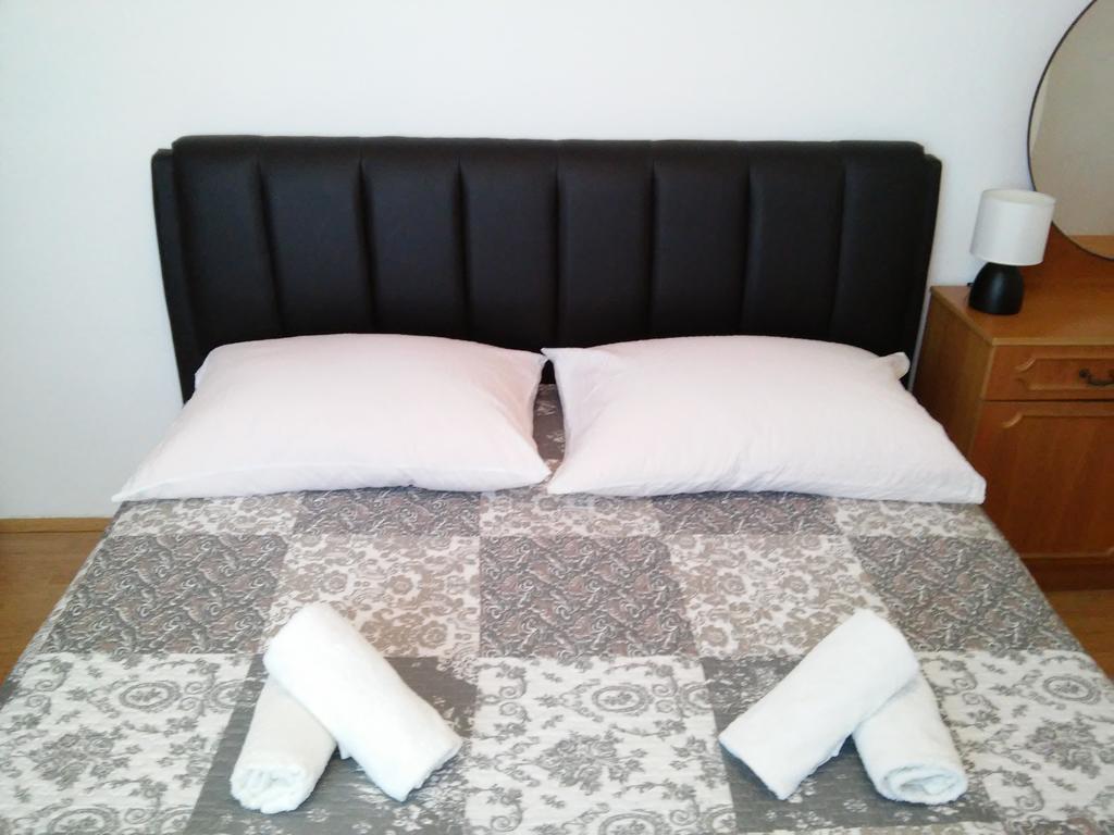 Apartment Doris Primošten Εξωτερικό φωτογραφία